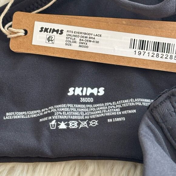 Skims Fits Everybody Lace Demi Underwire Bra Onyx Size 36DDD - Picture 7 of 7
